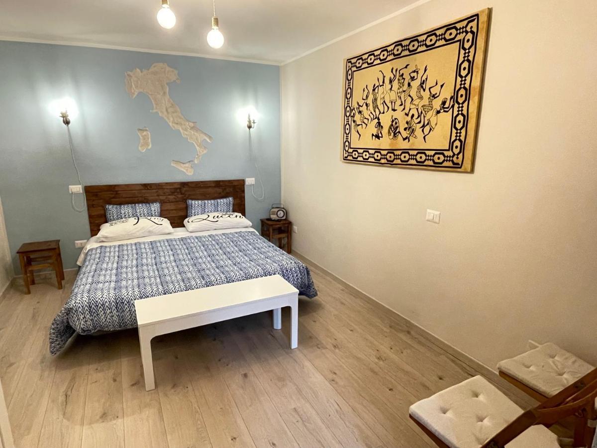 Trevisani Central Station Apartment Bari Exteriör bild